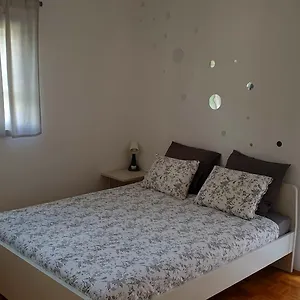 Appartement Emma - Free Parking, Ac, Wifi